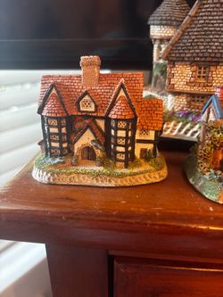 Tudor Cottage Miniature House Figurine
