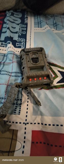 Night vision trail camera