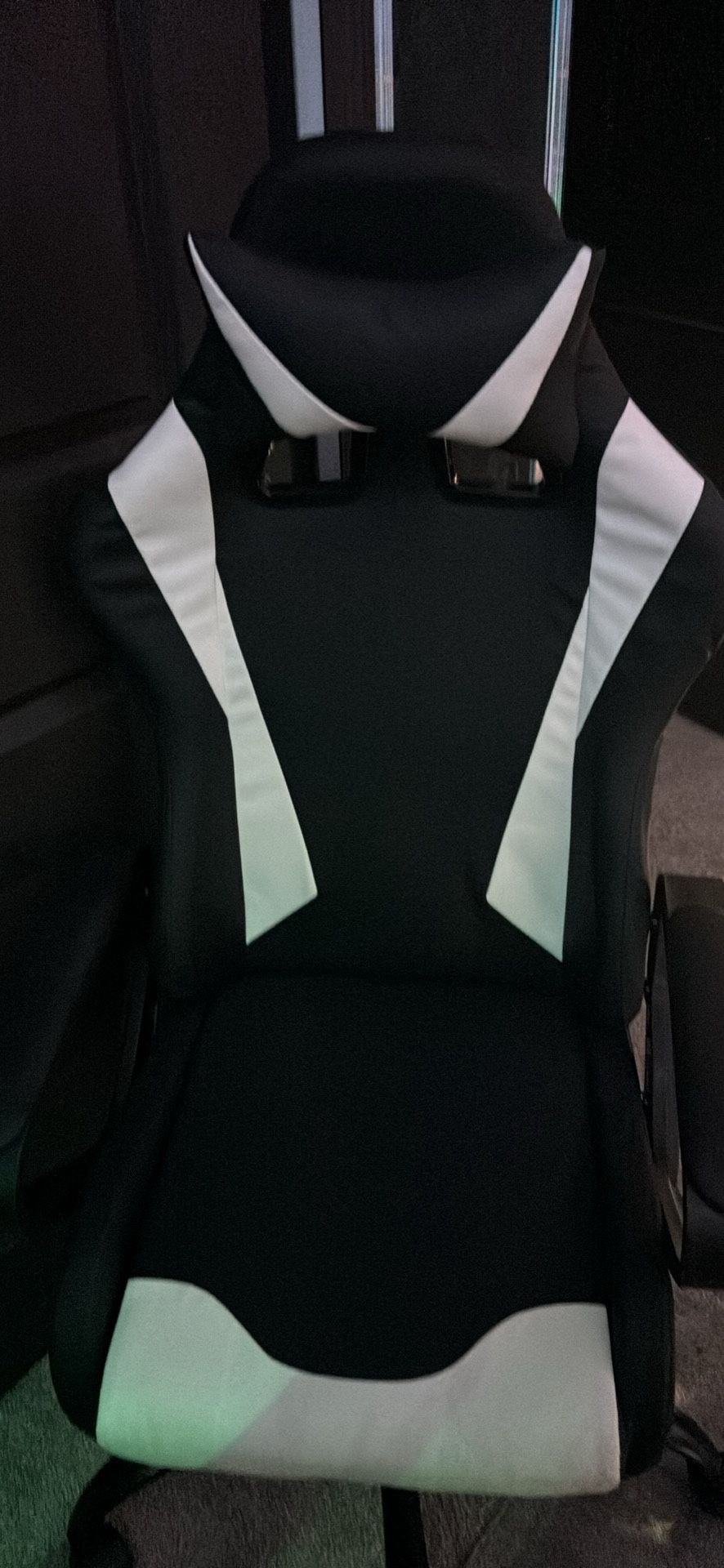 Brand New Gaming Chair – Never Used – Must Go
