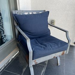 Metal Outdoor Chair W/ Cushion