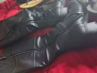 Women's Sandals  must pick up