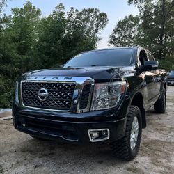 2018 Nissan Titan