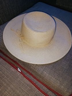 LADYS SUN HAT / Price $4 Bucks / Large