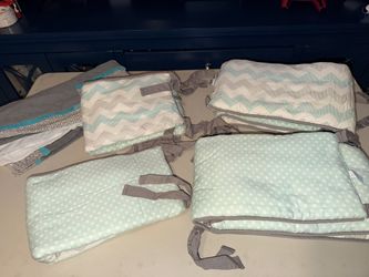 Reversible Crib Bumper & Skirt
