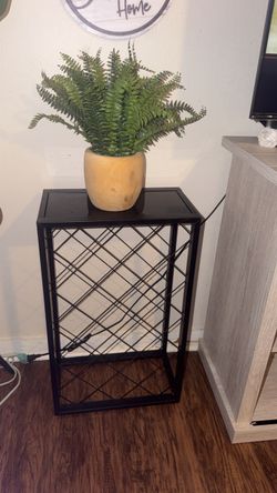 Black Metal Wine Rack Side Table