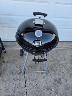 22.5 Charcoal grill