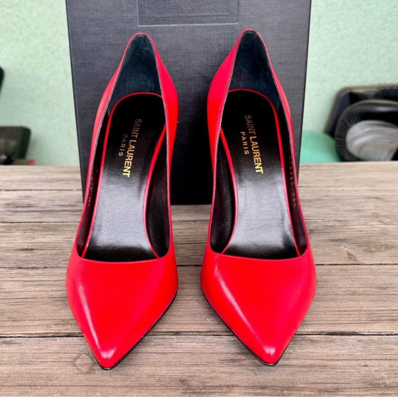 Brand New! SAINT LAURENT Classic Paris SK 105 Leather Pointed Toe Red Pumps 