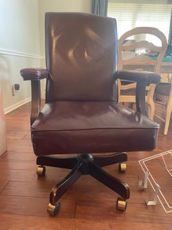 Stylish Burgundy Office Chair