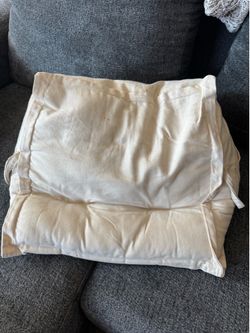 Infant sit up pillow
