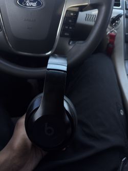 Beats Studio Pro