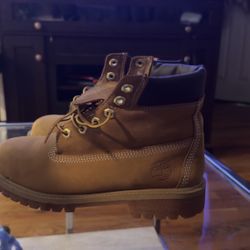 Timberland Boots Size 6M (Barely Used)