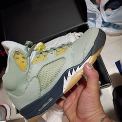 Jordan 5 Jade Green Size 8