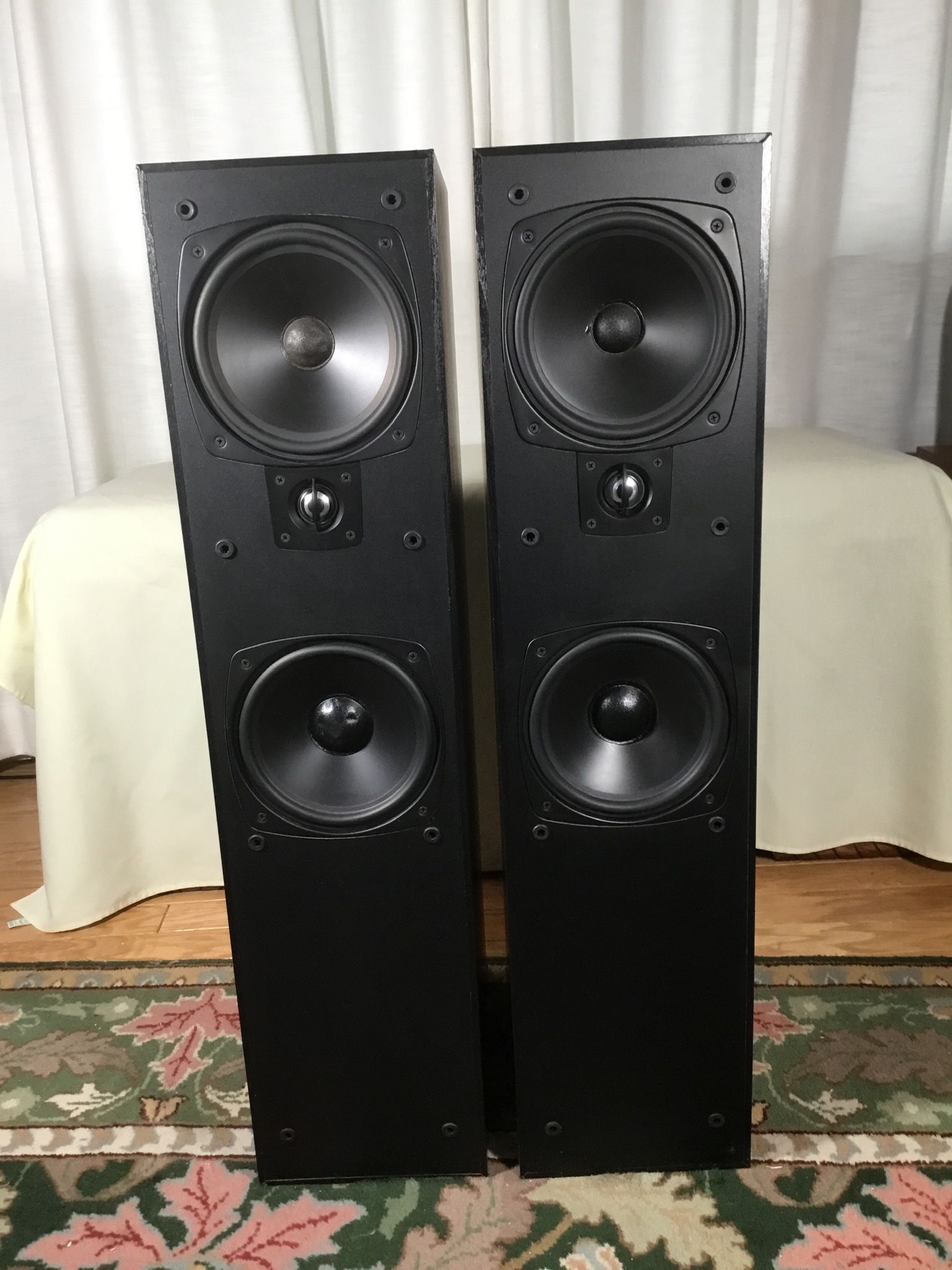 Boston Acoustics VR 30 Made In The USA 250 Watts