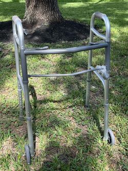 Folding walker