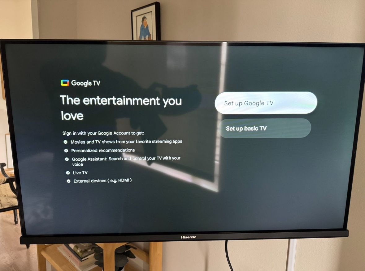 Hi sense 32 Inch Smart Tv With Remote