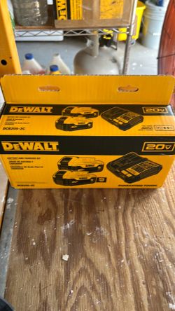 DeWalt 20v - (2) 5ah batteries and (1) charger kit!!!!Brand New!