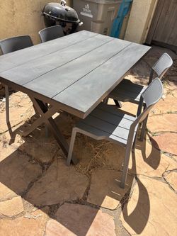 Outdoor Patio Dining Table + Chairs
