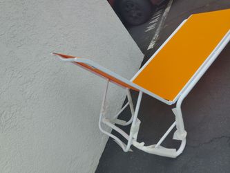 Chaise lounge