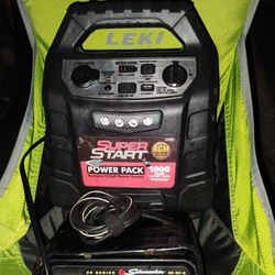 Battery Jump box W/ Light,USB Connections