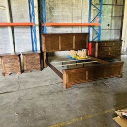 New King Bedroom Set 