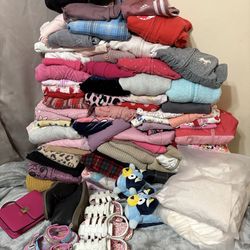 Clothes bundle mixed women’s and kids sizes