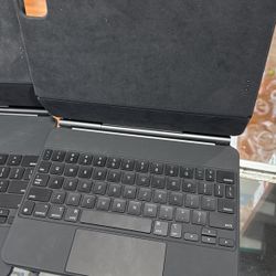iPad Pro 11 Magic Keyboard 