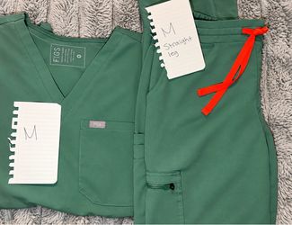 Figs scrubs