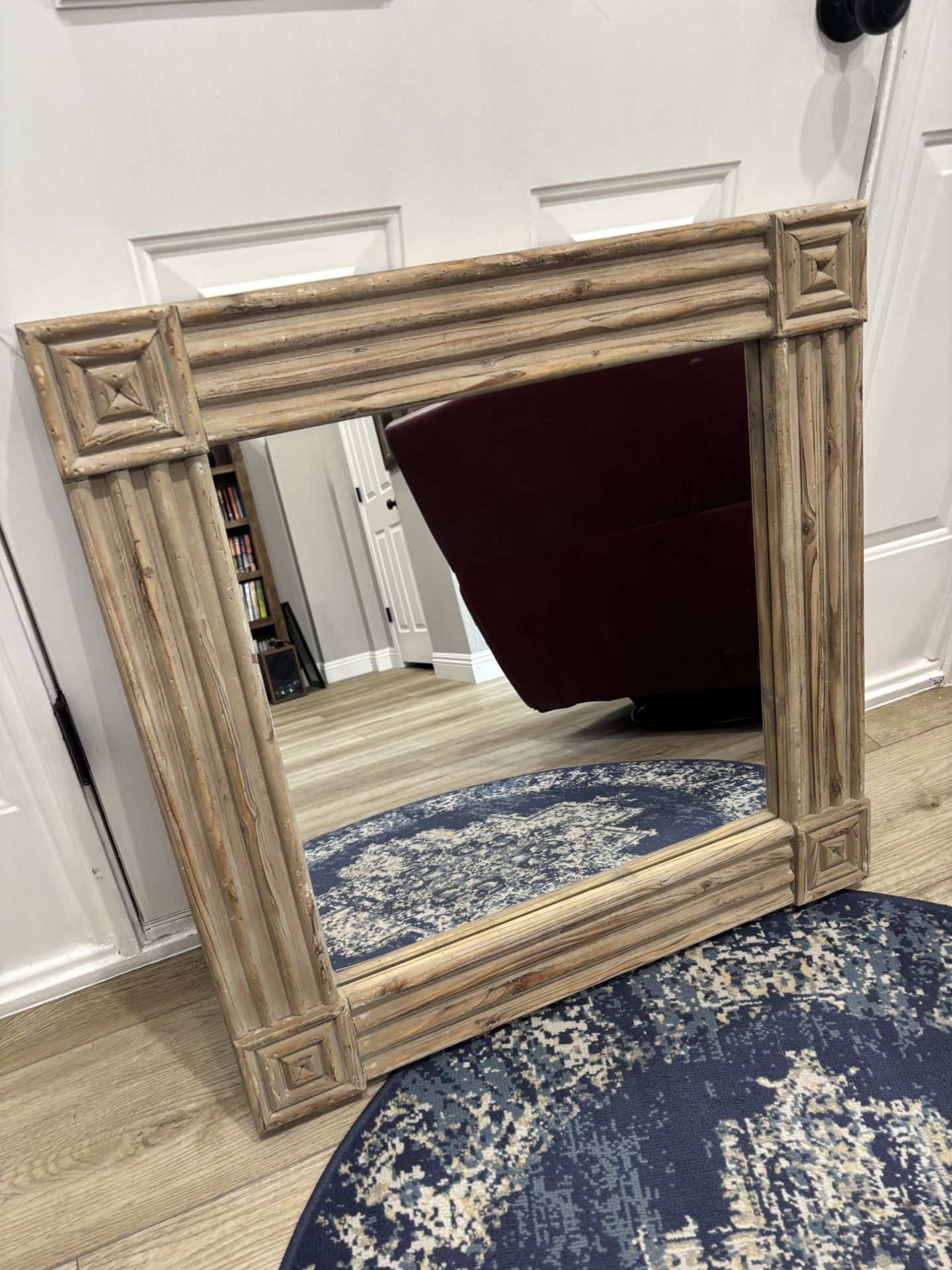 Beautiful 32” x 32” mirror
