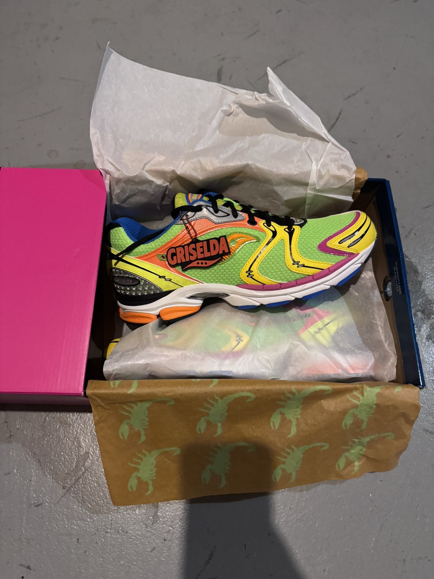 Saucony “Westside Gunns My Saucony Glowing “