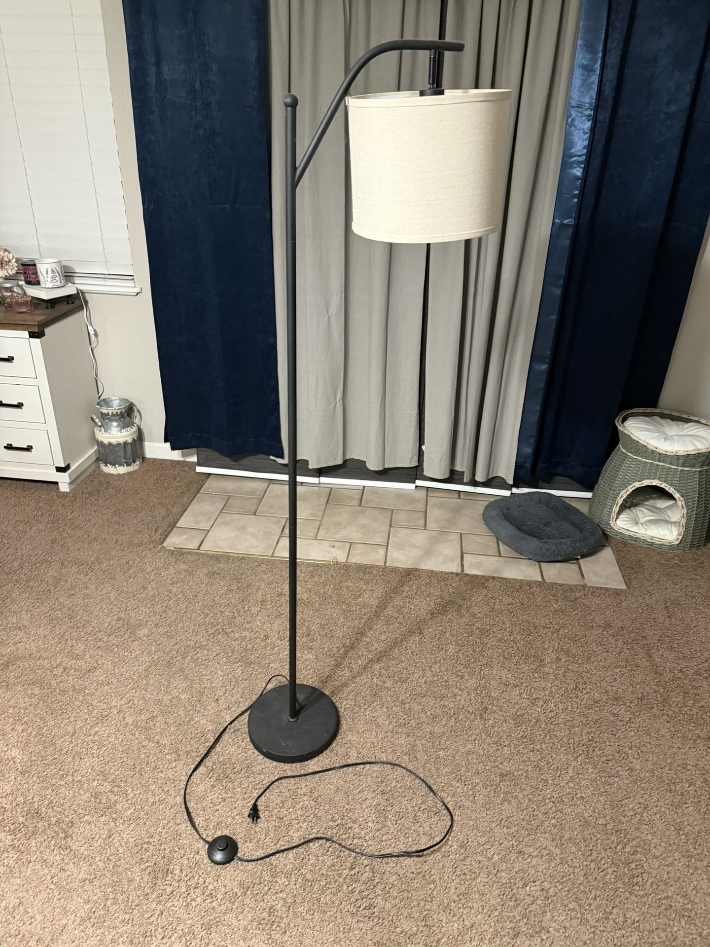 5.5 Foot Lamp 