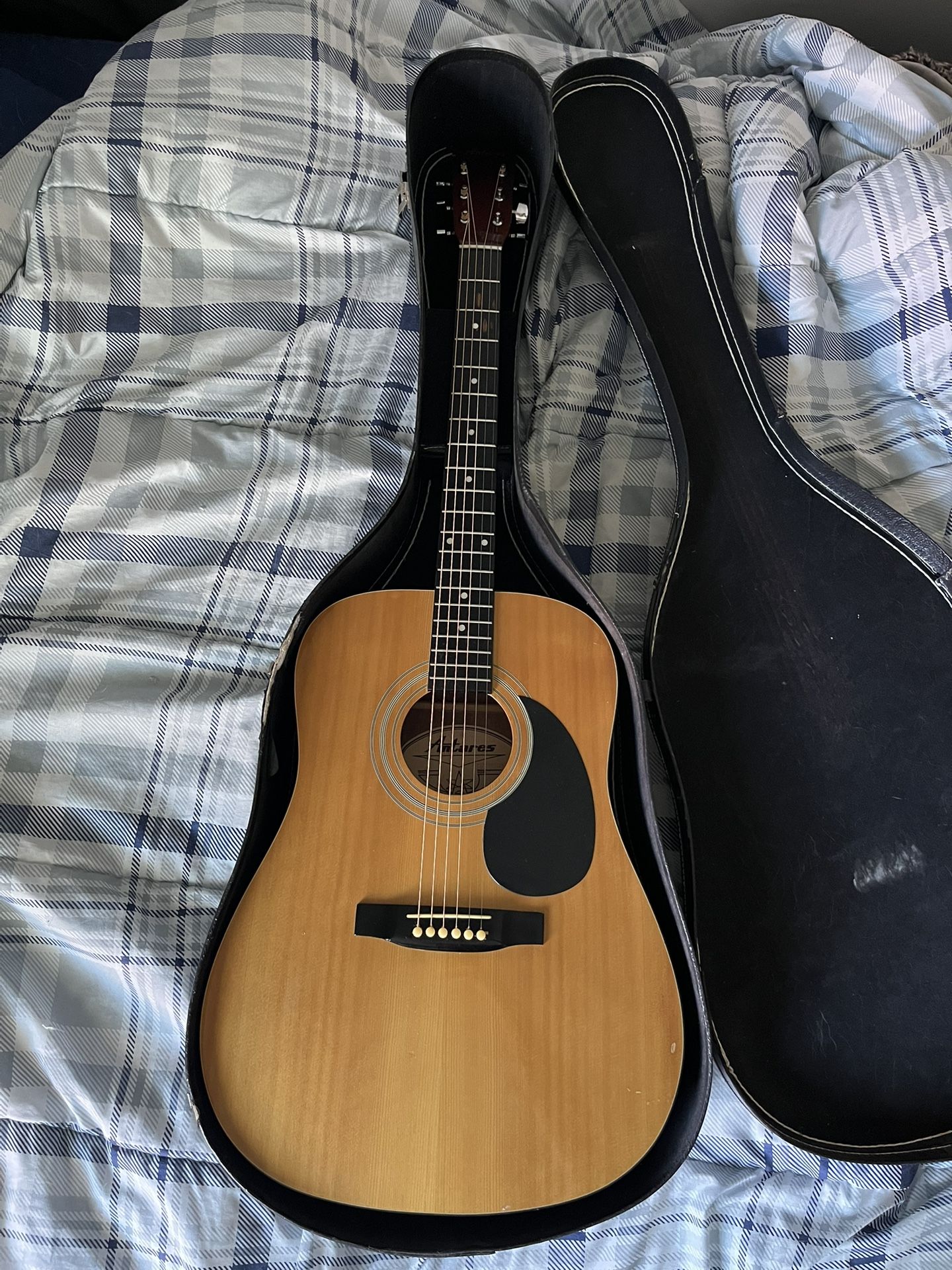 Antares DX-2614 Vintage Acoustic Guitar