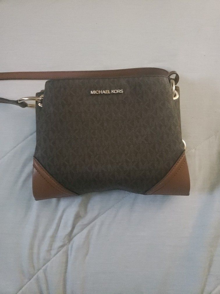 MK PURSE 