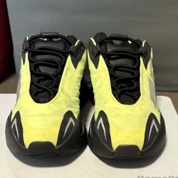 Adidas Yeezy 700 Phosphor Size 10
