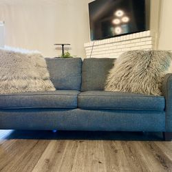 2 Sofas
