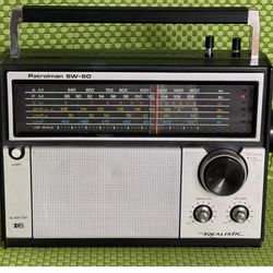Vintage Radio Shack Realistic Radio