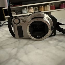 Canon EOS IX - SLR camera - APS - body only - metallic silver - mint condition 