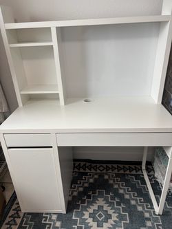 IKEA micke desk with hutch