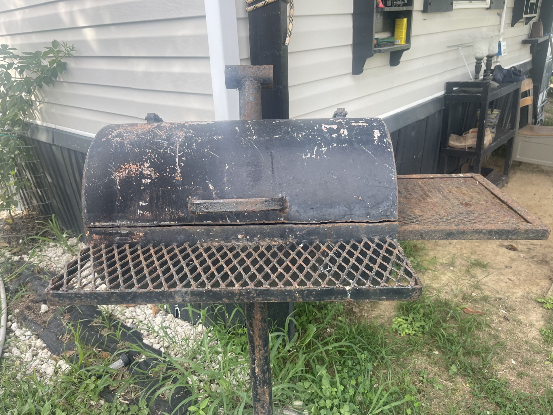BBQ pit