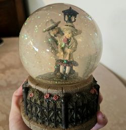 Vintage Westland Giftware Kim Anderson Forever Young Musical Snow Globe READ