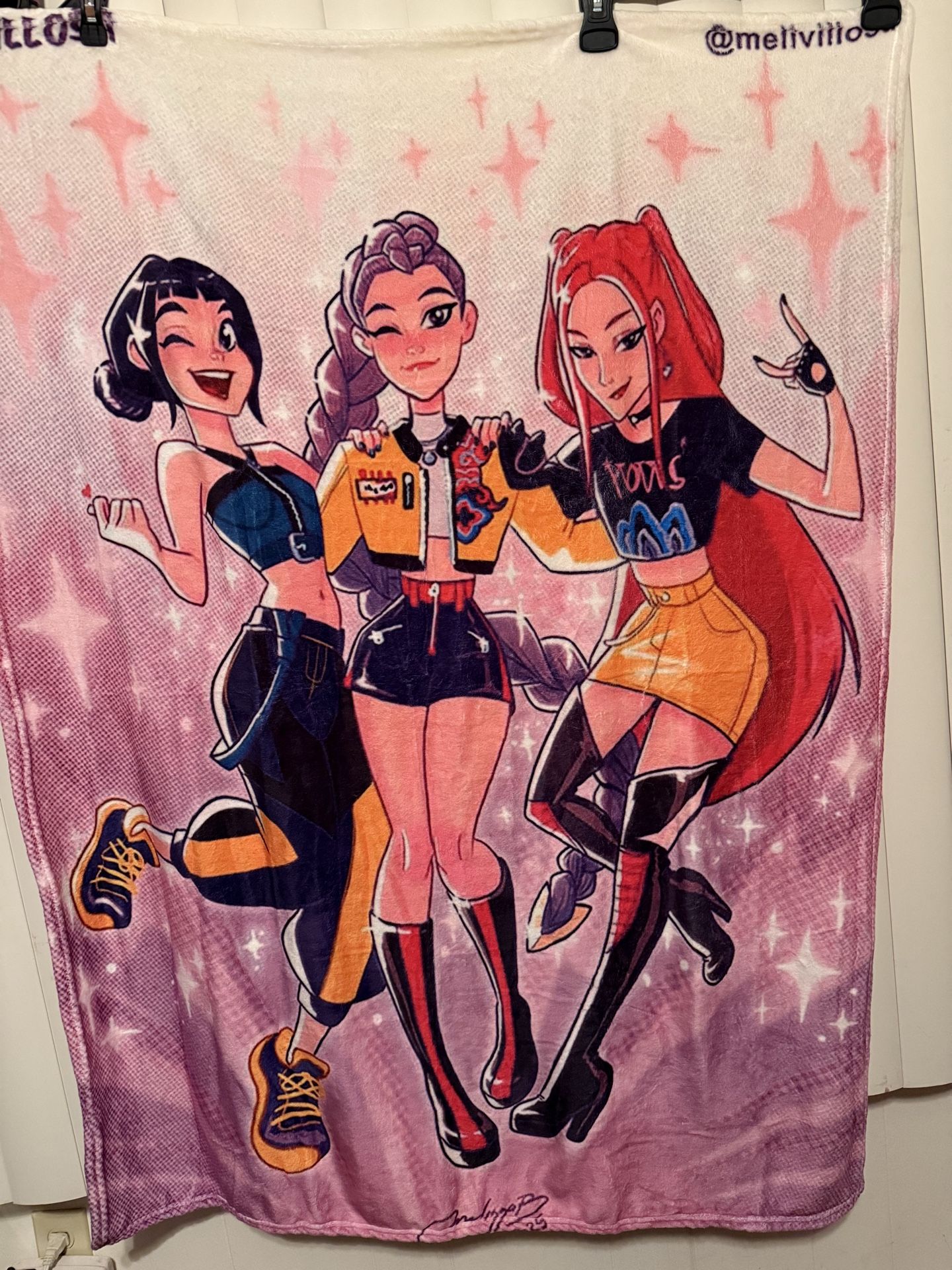 Brand new K-pop blanket