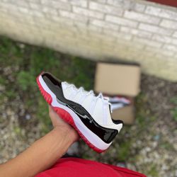 AIR JORDAN RETRO 11 LOW “CONCORD BRED” SIZE 8.5 R3PŠ