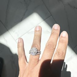 Beautiful Engagement Wedding Ring Over 3.5 Carets For Sale 5k