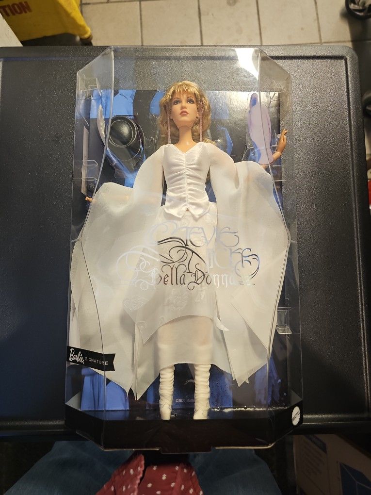 Barbie Stevie Nicks Bella Donna Doll In Flowing White Dress Sealed