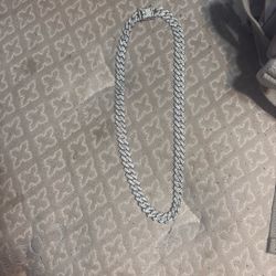 Moissanite Cuban Chain 24 inch