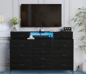 Clothing dresser