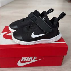 Nike Free Shoes - Size 8c