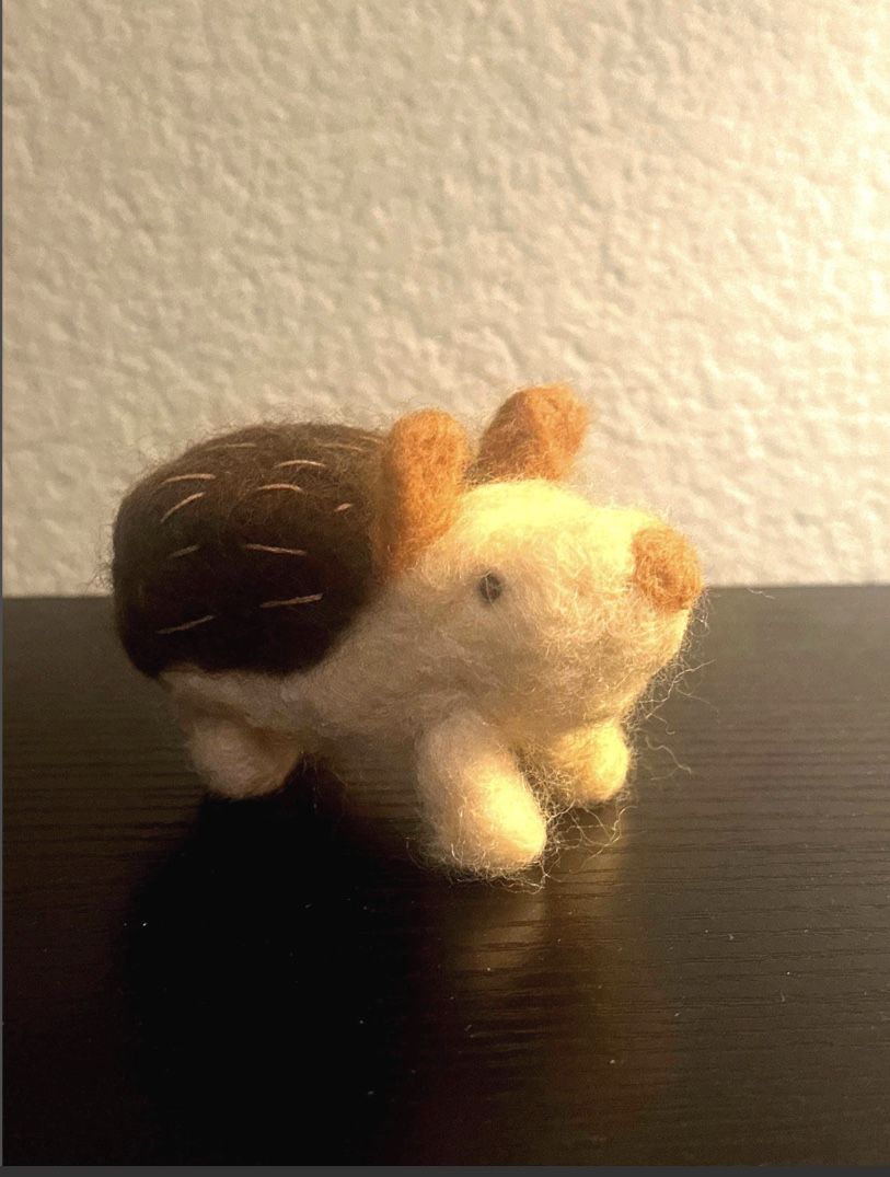 Custom Needle Felt Sculpture @wool.grave on Instagram 