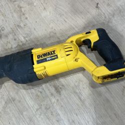 DEWALT 20V MAX Cordless Reciprocating Saw (Tool Only)