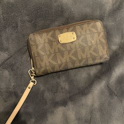 Women Michael Kors Wristlet Wallet