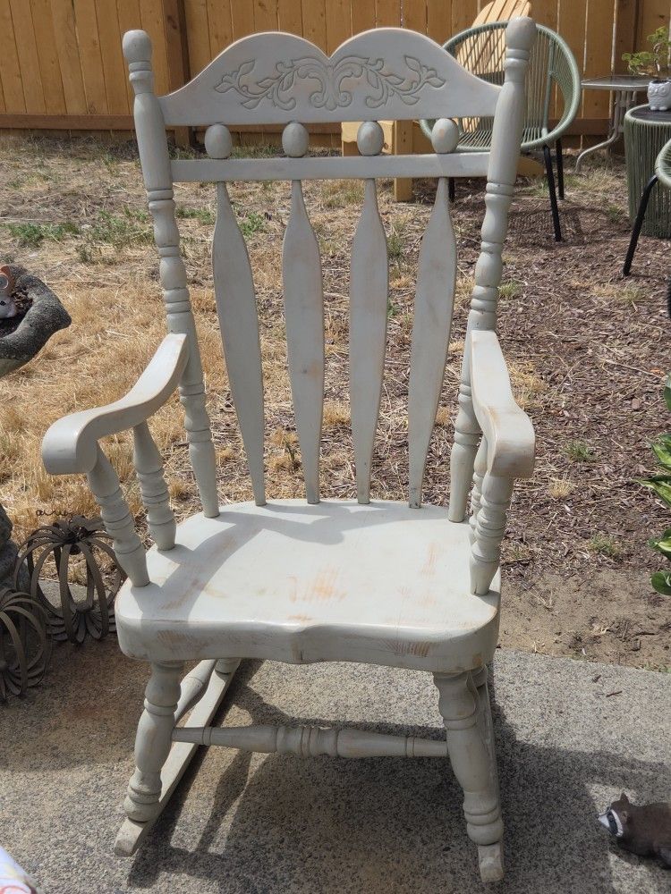 Solid Wood Rocking Chair